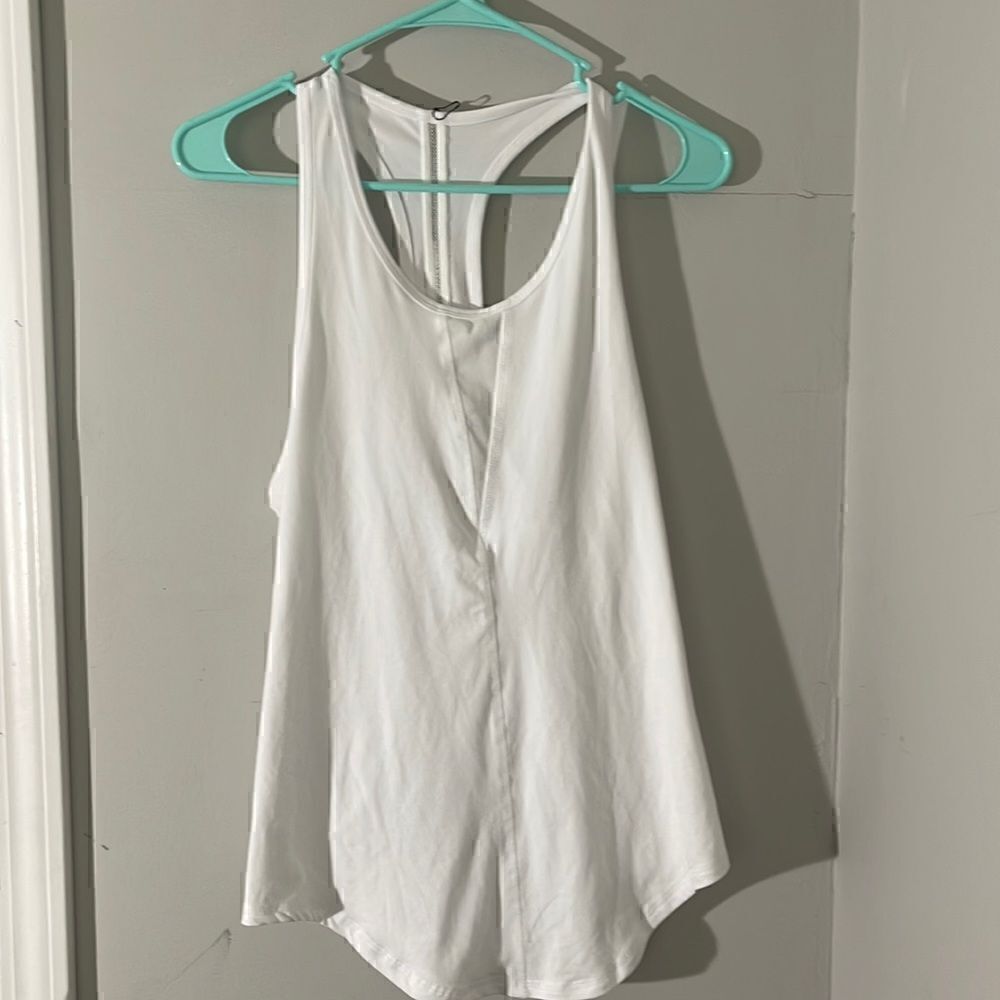 ZYIA ACTIVE TOP NWOT  SIZE  XL